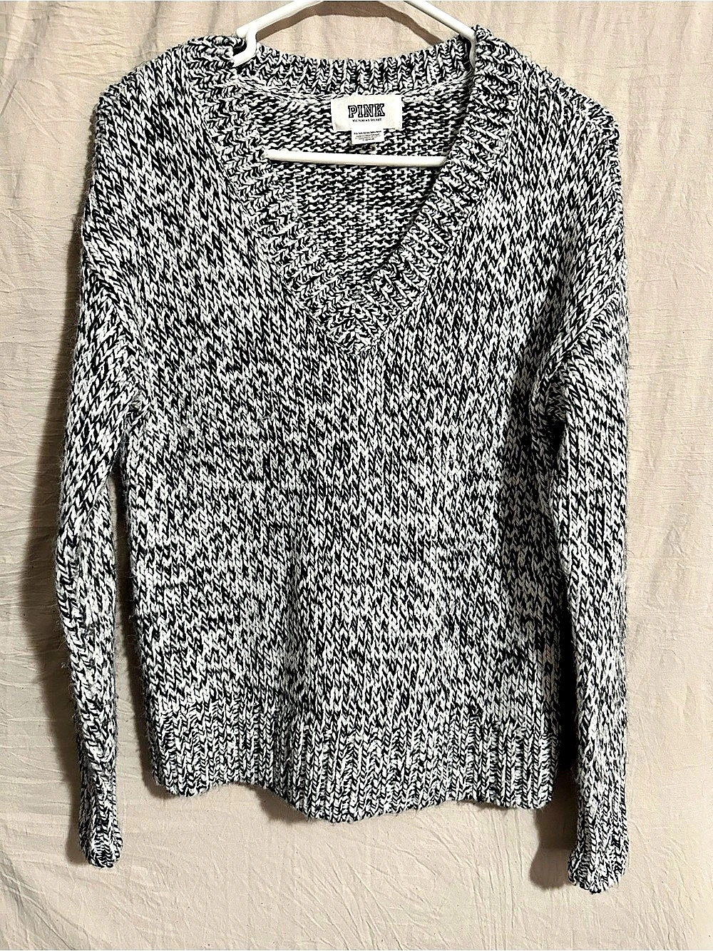 Victoria's Secret PINK Black & White Sweater Size XS Like New